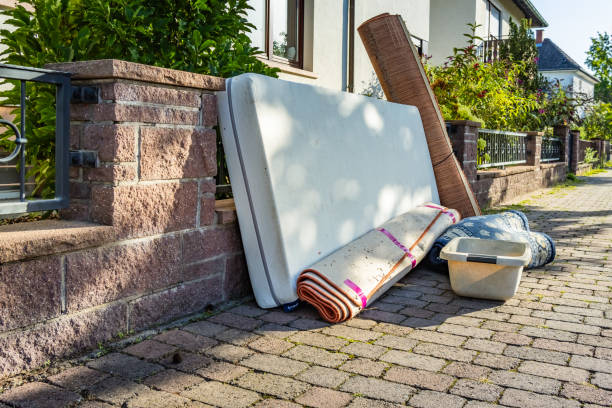 Best Basement Cleanout Services  in Winner, SD